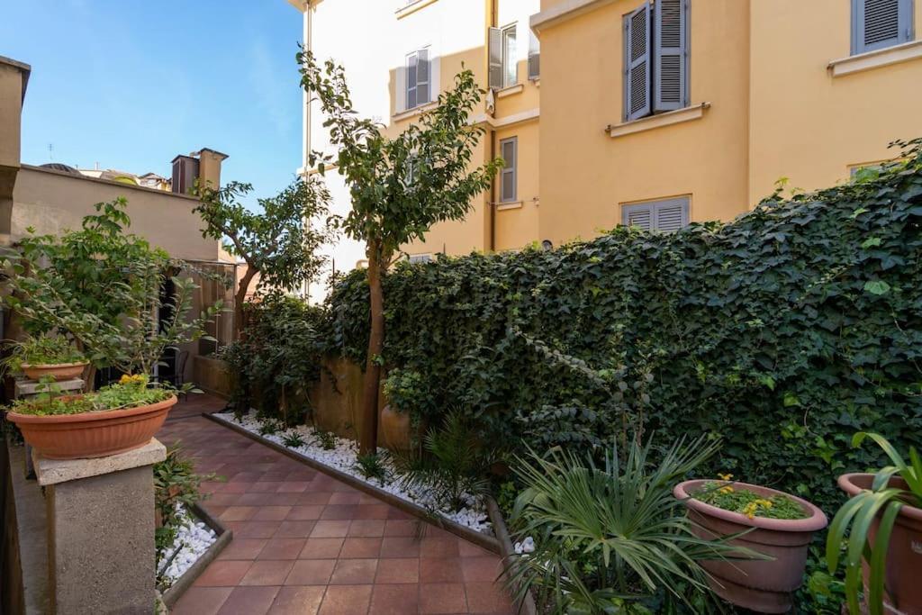 Apartamento A Due Fermate Dal ColosseoWi-Fi & Netflix Gratis Roma Exterior foto